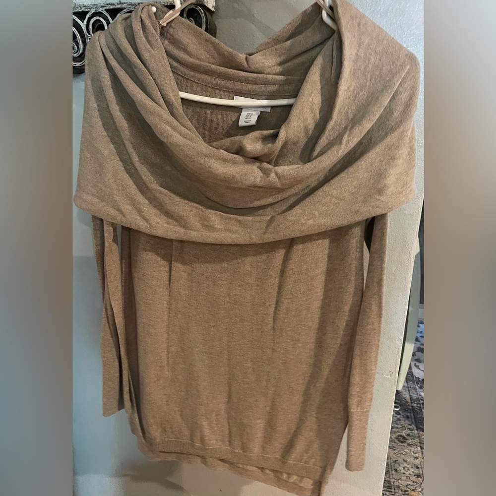 Shrinking Violet Cowl neck oversized sweater. Size S.